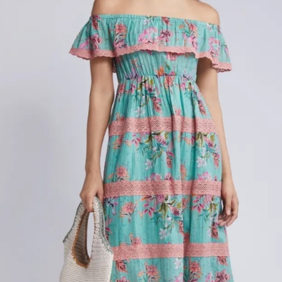 NWT Barok Paris tiered off shoulder dress - Picture 8 of 8